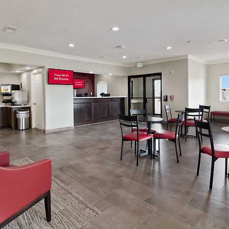 Red Roof Inn Plus + Galveston - Beachfront Екстер'єр фото
