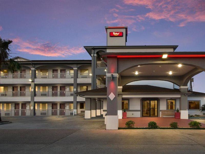 Red Roof Inn Plus + Galveston - Beachfront Екстер'єр фото