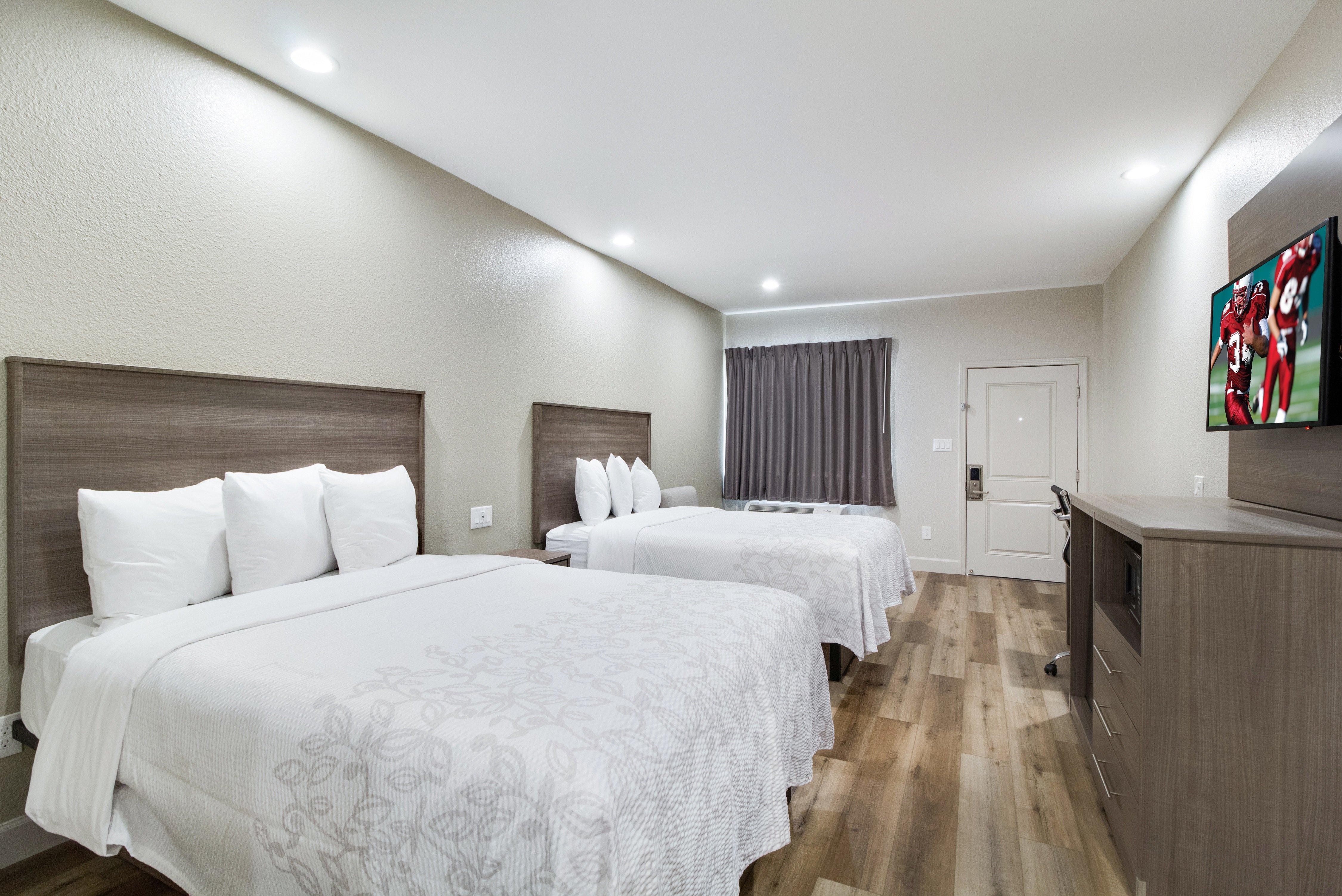 Red Roof Inn Plus + Galveston - Beachfront Екстер'єр фото