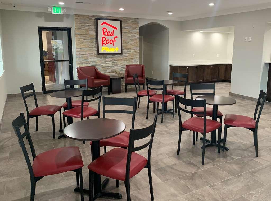 Red Roof Inn Plus + Galveston - Beachfront Інтер'єр фото
